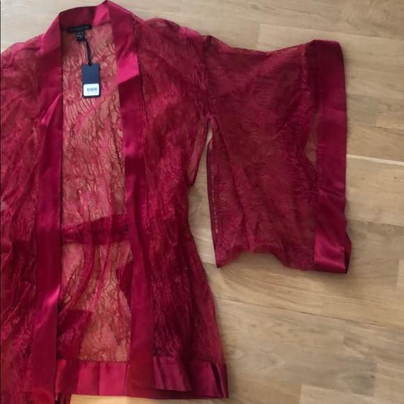 DISCONTINUED KIKI DE MONTPARNASSE LACE KIMONO - Picture 4 of 8